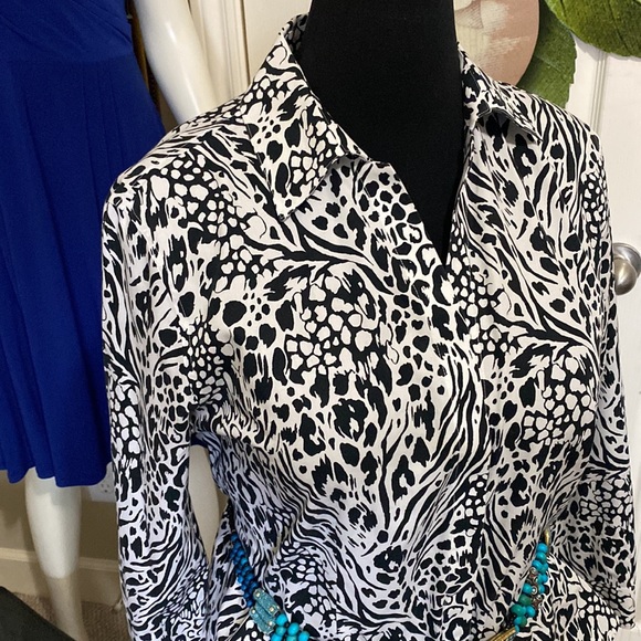 Black and white zebra print button front shirt! - Picture 5 of 10